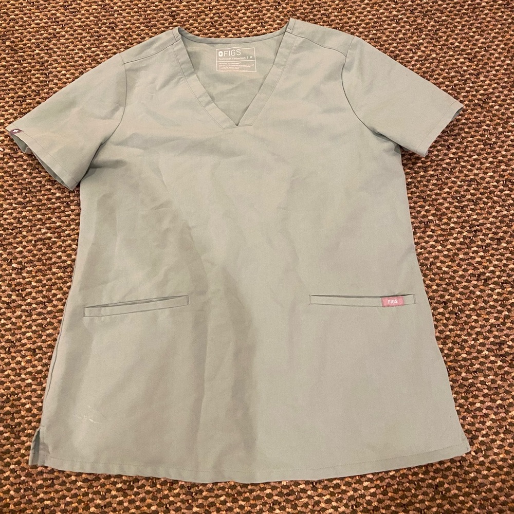 Figs Sea foam Scrub Top